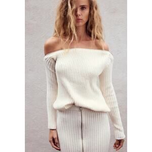 Zara Ribbed Off Shoulder Zip Sweater Size Medium White Ivory